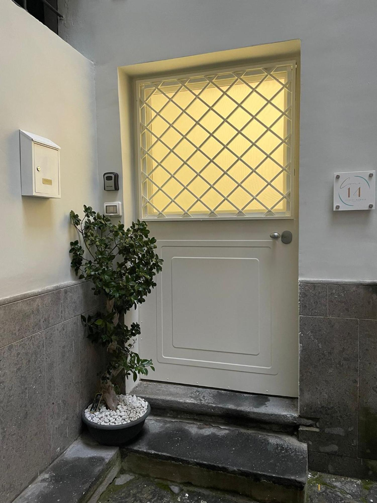 Civico 14 Chiaia Apartment Naples Exterior photo
